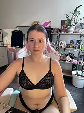 sweetest pie online show from July 2026 03:00:02 PM