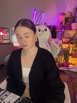 sweetest pie online show from December 2025 03:49:02 PM