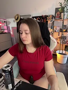 sweetest pie online show from May 2026 05:00:02 PM