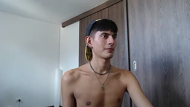 Snapshot of imdavo23 chatting on December 2024 07:11:02 PM imdavo23 online show from December 2024 07:11:02 PM