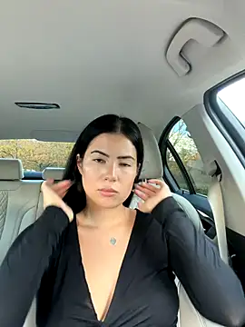 clairewntr online show from November 2025 02:11:01 PM