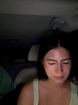 clairewntr online show from October 2025 08:32:01 PM