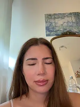 Snapshot of clairewntr chatting on June 2026 12:50:02 PM clairewntr online show from June 2026 12:50:02 PM