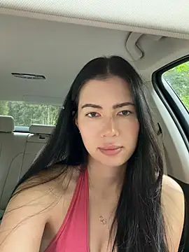 Snapshot of clairewntr chatting on May 2026 01:47:01 PM clairewntr online show from May 2026 01:47:01 PM