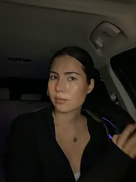 clairewntr online show from October 2025 07:24:01 PM
