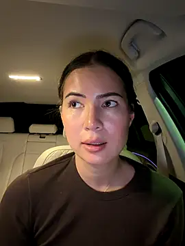 clairewntr online show from November 2025 09:18:02 PM