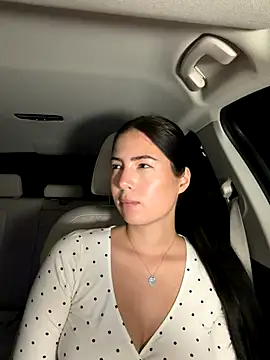 clairewntr online show from October 2025 07:24:01 PM