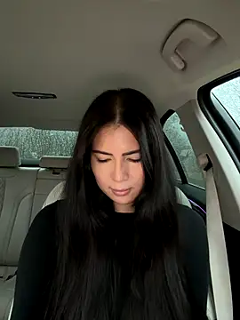 clairewntr online show from November 2025 03:17:02 PM