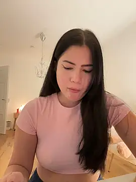 clairewntr online show from January 2025 06:37:02 PM