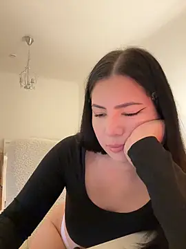 clairewntr online show from January 2025 09:22:01 PM