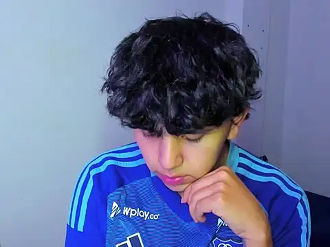 Snapshot of cody_johson chatting on December 2025 02:04:02 AM cody johson online show from December 2025 02:04:02 AM