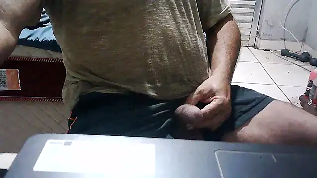 Snapshot of eduar570 chatting on December 2025 07:00:01 AM eduar570 online show from December 2025 07:00:01 AM