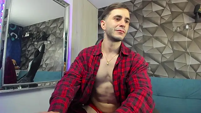 Latino stud4u online show from December 2025 04:02:02 AM