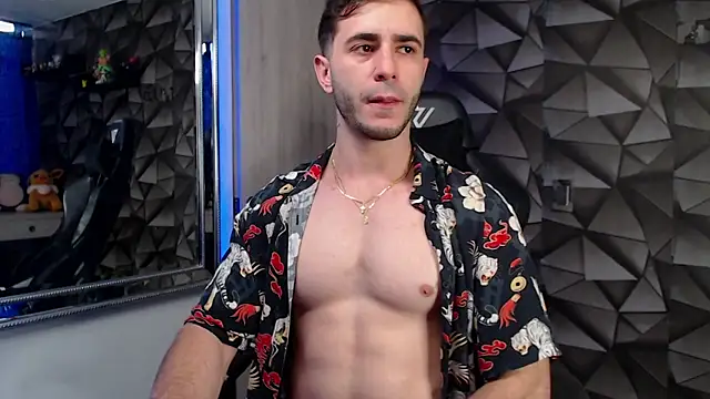 Latino stud4u online show from September 2025 10:23:02 PM