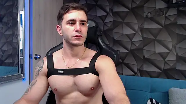 Latino stud4u online show from September 2025 09:54:01 PM