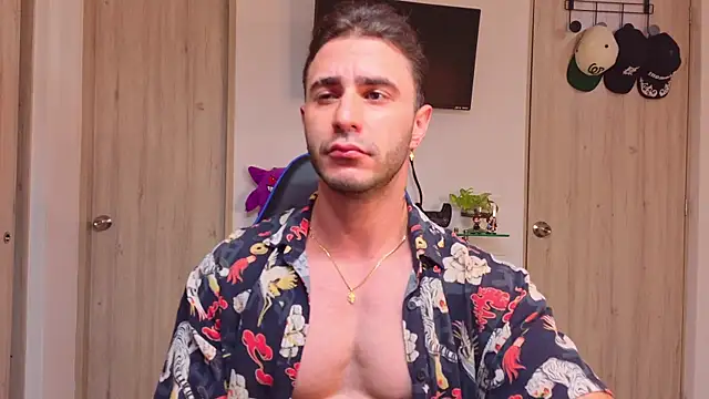 Snapshot of Latino_stud4u chatting on July 2026 07:46:01 PM Latino stud4u online show from July 2026 07:46:01 PM