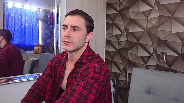 Latino stud4u online show from May 2026 06:16:01 PM