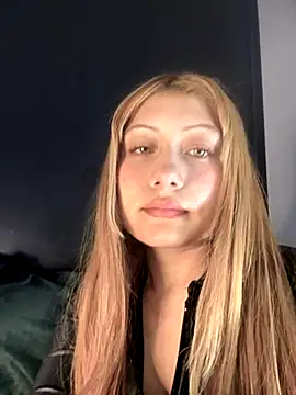  Danna online show from November 2025 02:42:01 PM