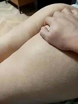 LovlyAnnie online show from October 2025 05:55:02 PM