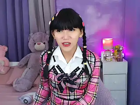 Snapshot of urlovelyfreya chatting on October 2025 05:58:01 PM urlovelyfreya online show from October 2025 05:58:01 PM