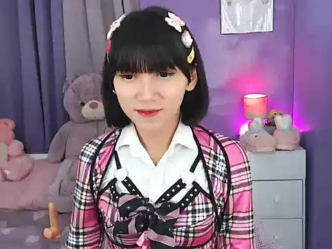 urlovelyfreya online show from November 2025 05:28:01 PM