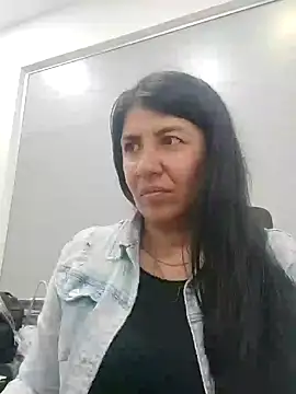 aisha latina online show from February 2025 04:36:02 PM
