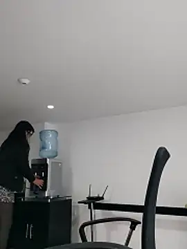 aisha latina online show from October 2025 03:44:02 PM