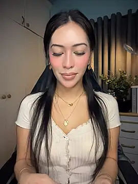 Snapshot of Jasmine_Elcock chatting on May 2026 07:39:01 PM Jasmine Elcock online show from May 2026 07:39:01 PM