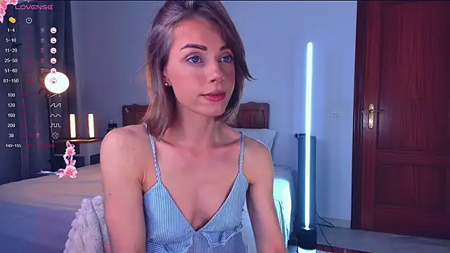 Snapshot of Arielle__03 chatting on September 2025 02:51:01 AM Arielle  03 online show from September 2025 02:51:01 AM