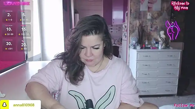 femme fatale1 online show from December 2025 09:33:02 AM