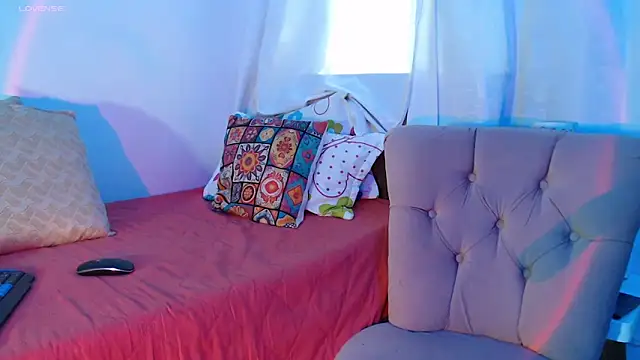 karlablue  online show from September 2025 07:42:01 PM