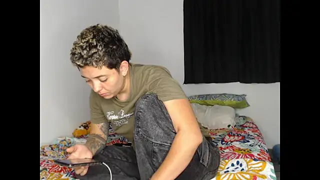 kathy luisa online show from April 2026 12:02:02 AM