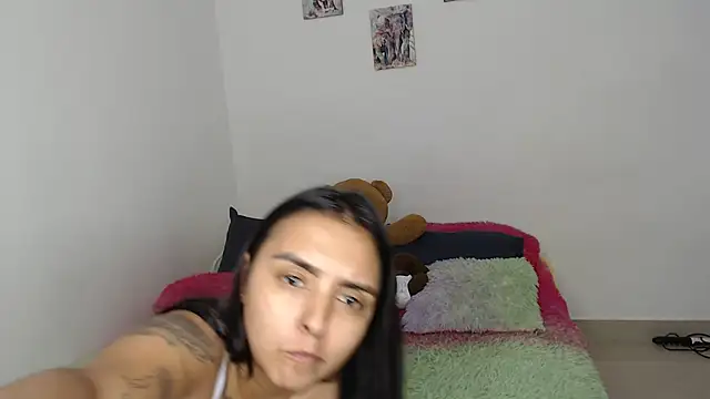 kathy luisa online show from November 2025 08:56:01 PM