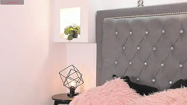 SophieRossi online show from December 2025 10:09:01 PM