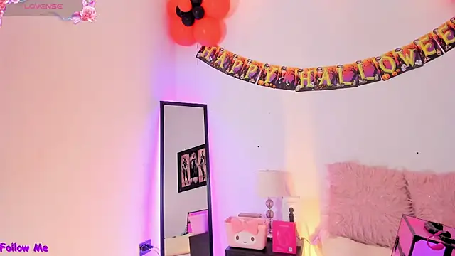 SophieRossi online show from October 2025 01:19:01 PM
