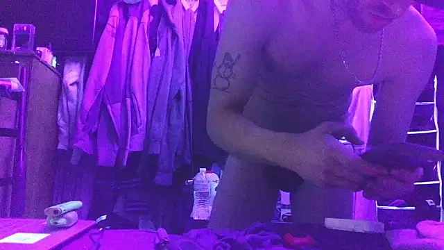Cloudd Kingg Iceyyy online show from May 2026 02:42:02 PM