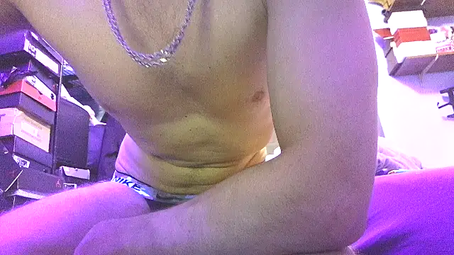 Cloudd Kingg Iceyyy online show from June 2026 02:33:02 PM