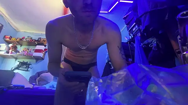 Cloudd Kingg Iceyyy online show from June 2026 01:44:02 PM