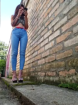 Yuky ta online show from March 2026 01:37:01 PM