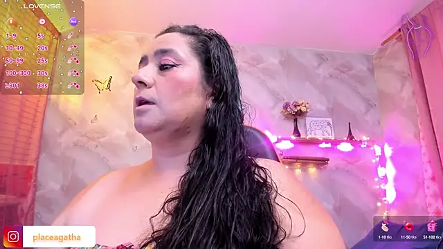 Snapshot of agathaxxx-69 chatting on September 2025 08:16:02 PM agathaxxx-69 online show from September 2025 08:16:02 PM