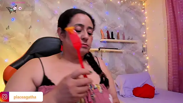 Snapshot of agathaxxx-69 chatting on November 2025 07:25:01 PM agathaxxx-69 online show from November 2025 07:25:01 PM