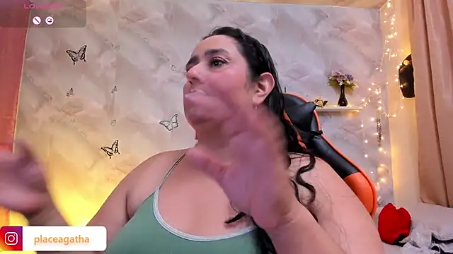 Snapshot of agathaxxx-69 chatting on November 2025 07:51:01 PM agathaxxx-69 online show from November 2025 07:51:01 PM