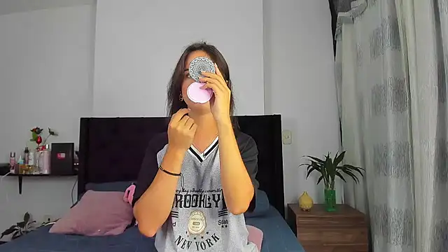 Snapshot of AndreaStivens chatting on October 2025 11:23:02 AM AndreaStivens online show from October 2025 11:23:02 AM