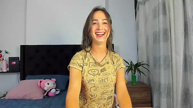 Snapshot of AndreaStivens chatting on October 2025 10:49:01 AM AndreaStivens online show from October 2025 10:49:01 AM