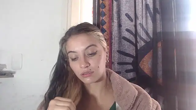 mariecam420 online show from February 2025 05:53:01 PM