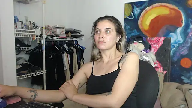 mariecam420 online show from October 2025 05:28:01 AM