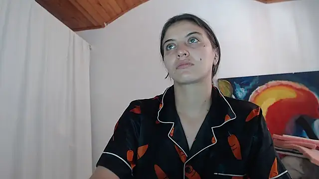 mariecam420 online show from November 2025 04:00:01 PM