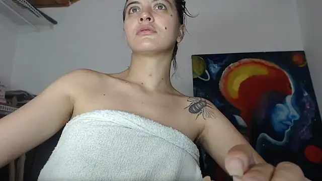 mariecam420 online show from October 2025 04:50:01 PM