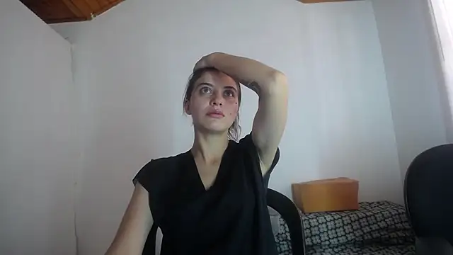 mariecam420 online show from December 2025 03:33:01 PM