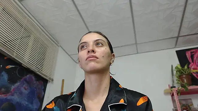 mariecam420 online show from June 2026 03:28:02 PM